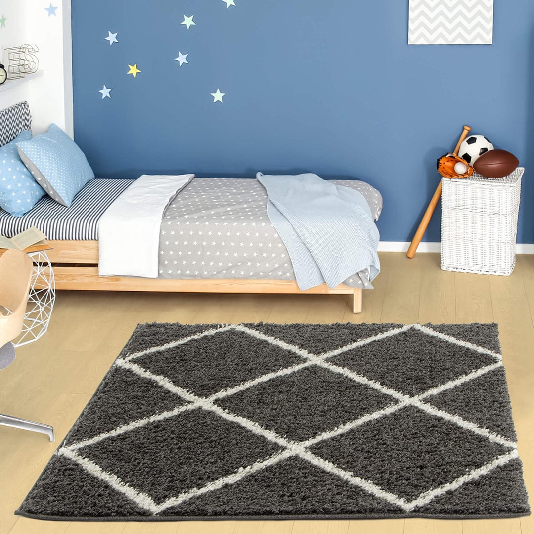 Diamond Design Shaggy Rug Black with Ivory/ Microfiber Hand tufted Carpet