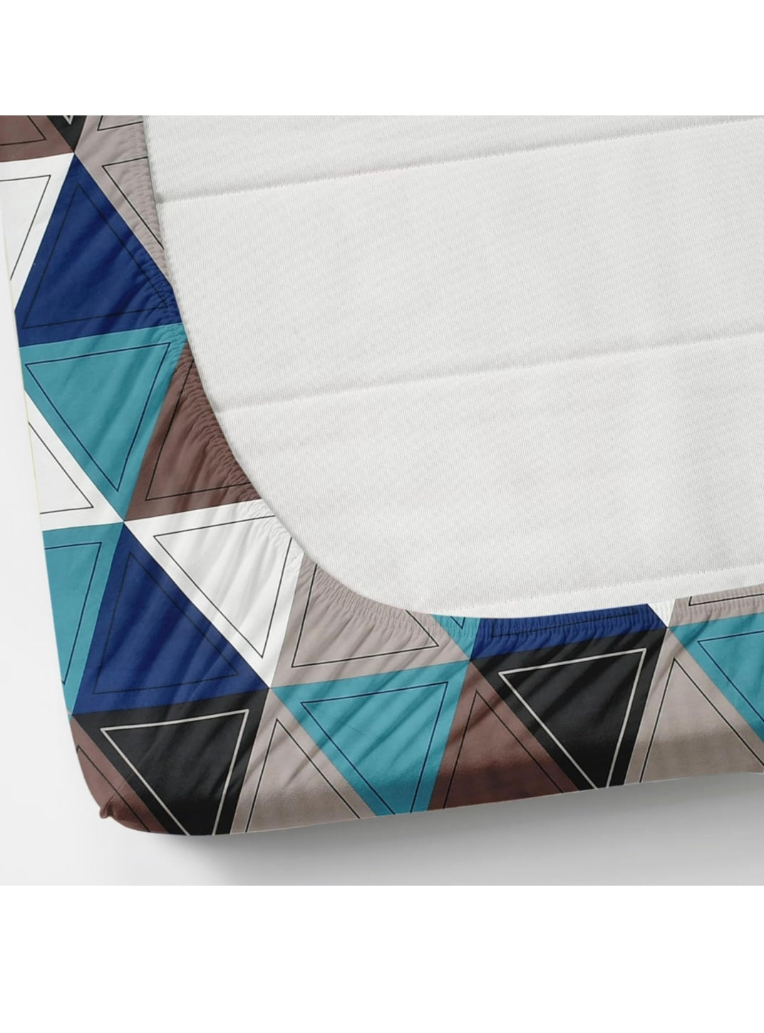 Kashyapa Rugs - π Multi Colours Triangle π Cotton Fitted Bedsheet Double Bed Size ( 1 Bedsheet + 2 Pillow Covers )