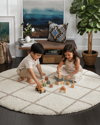 Elegant Ivory & Beige Loom Made Round Shaggy Rug – Fluffy, Soft Feel with Anti-Slip Rubber Base