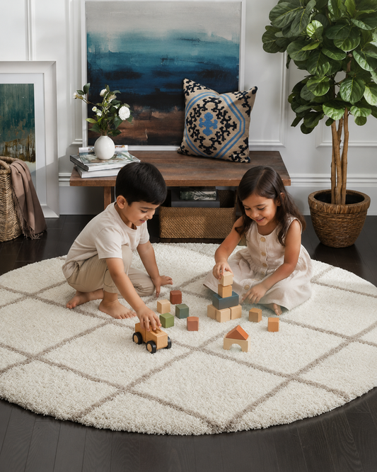 Elegant Ivory & Beige Loom Made Round Shaggy Rug – Fluffy, Soft Feel with Anti-Slip Rubber Base