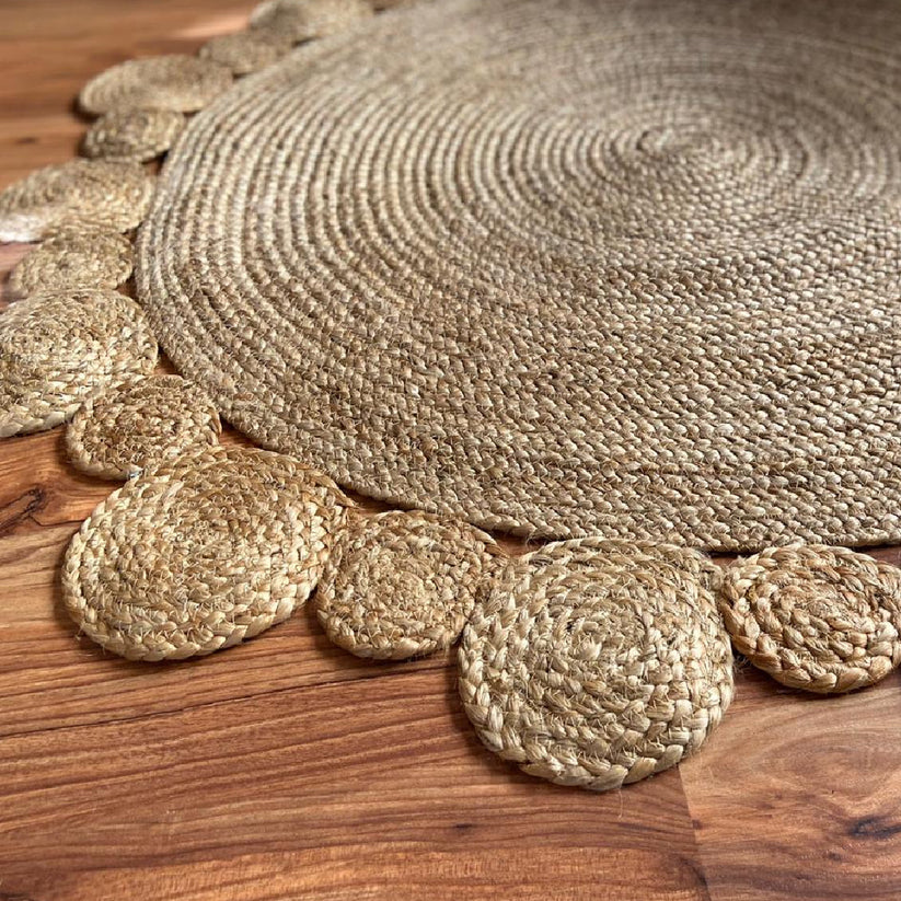 Kashyaparugs handwoven braided natural jute round carpet with scalloped circle borders – shed-resistant