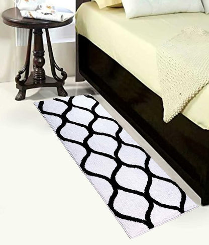Black & White Geometric Bedside Runner – Soft Microfiber, Anti-Skid Rubber Backing