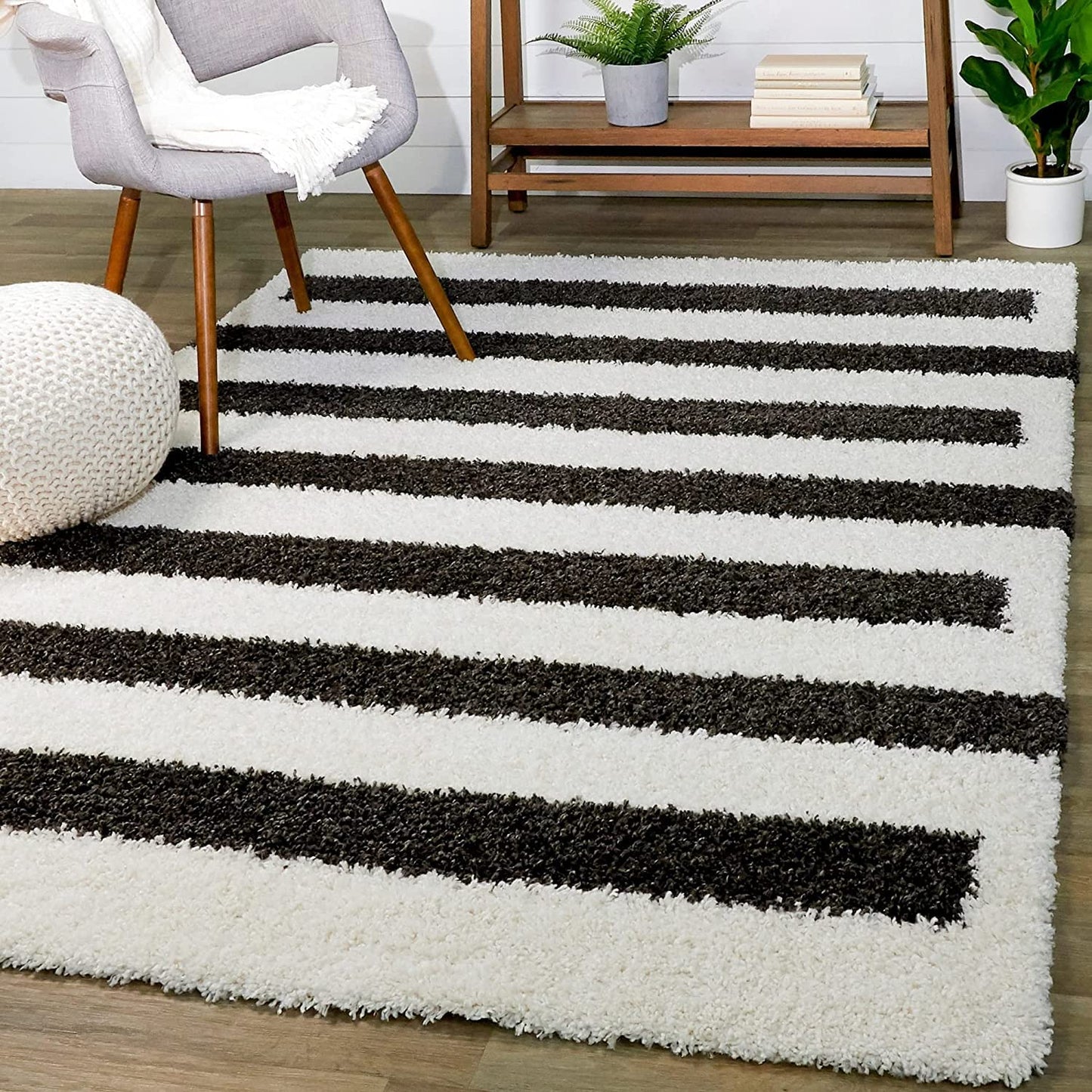 Kashyapa Rugs Collection - Handmade Microfiber Carpet for Living Room Bedroom Hall & Home - Black & Ivory