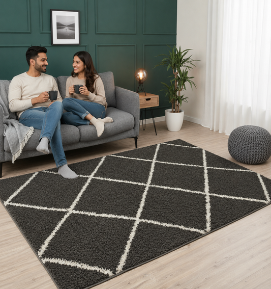 Black with Ivory Diamond Pattern Shaggy Rug – Hand-Tufted Microfiber Carpet – Soft Feel & Anti-Skid Rubber Backing