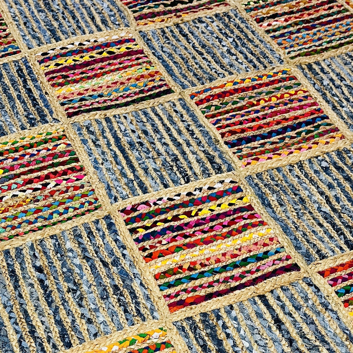 Braided Multicolor Cotton with Denim Jute Box Pattern Area Rug/Mat/Carpet