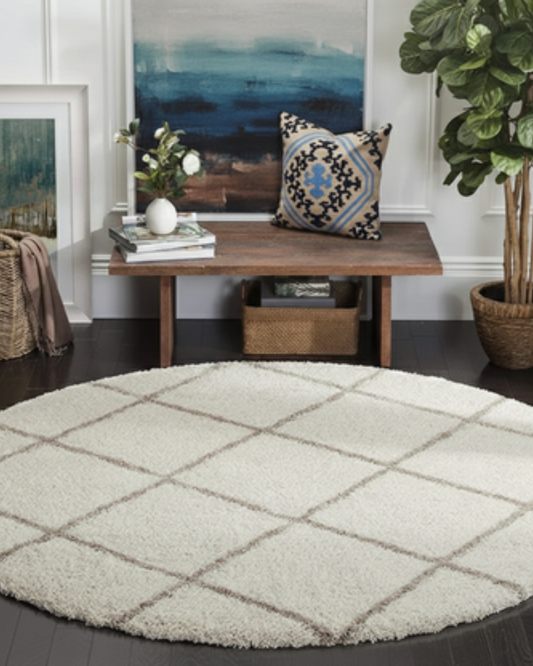 Elegant Ivory & Beige Loom Made Round Shaggy Rug – Fluffy, Soft Feel with Anti-Slip Rubber Base