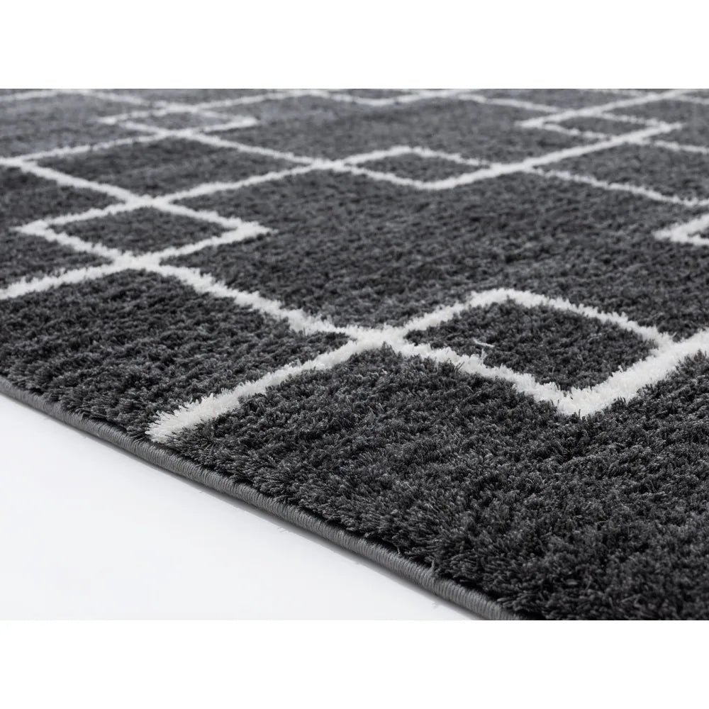 Black Color Extra Soft Microfiber Round Carpet.