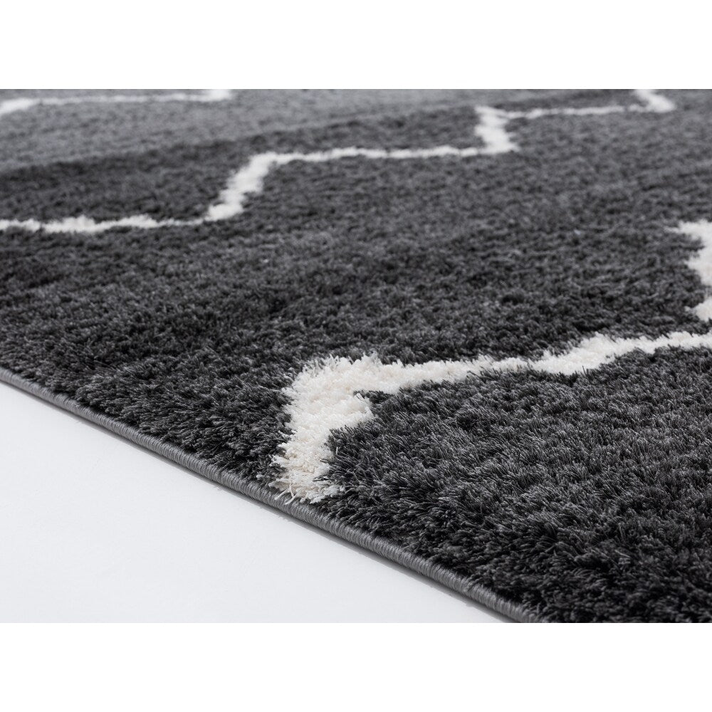 Black Color Extra Soft Microfiber Luxury Carpet.