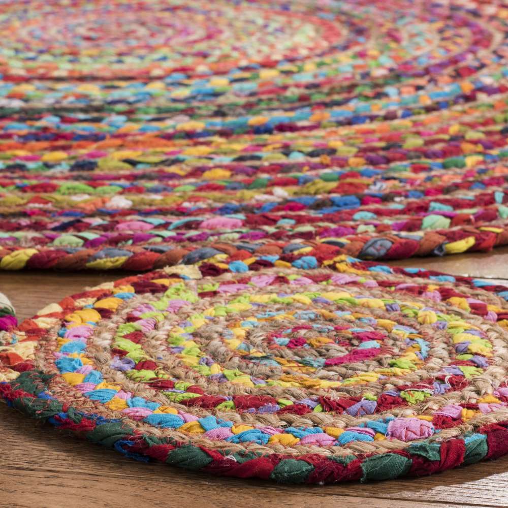Chindi With Jute Round Tikki Area Rug.