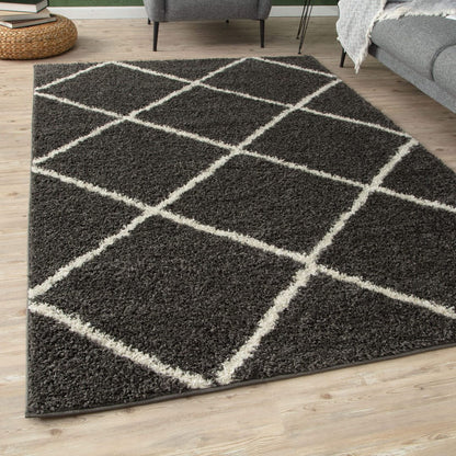 Diamond Design Shaggy Rug Black with Ivory/ Microfiber Hand tufted Carpet