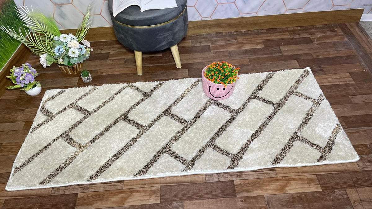 Cream & Grey Diamond Pattern Shaggy Bedroom Runner Rug – Soft Touch with Anti-Skid Backing