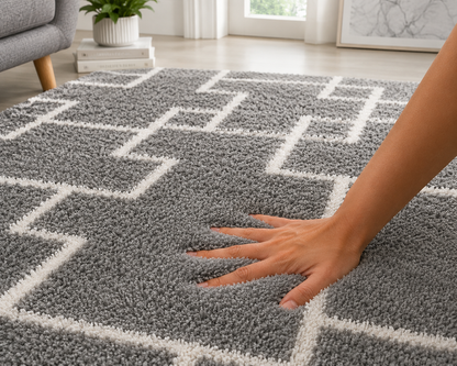 Grey Super Soft Microfiber Silk Touch Shaggy Luxury Rug.