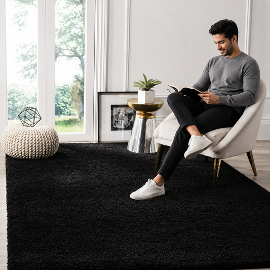 Plain Black Premium Shaggy Rug – Soft Feel with Anti-Skid Rubber Backing